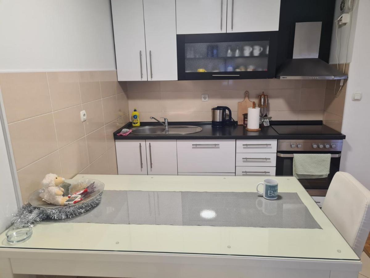 Apartman Bella Appartement Doboj Buitenkant foto