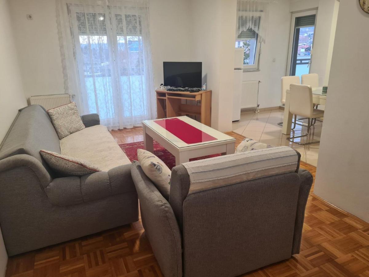 Apartman Bella Appartement Doboj Buitenkant foto